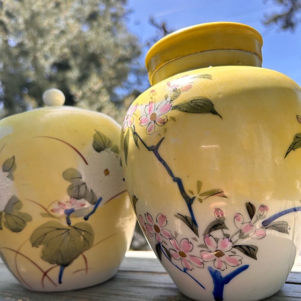 Japanese ginger jars 1950s porcelain